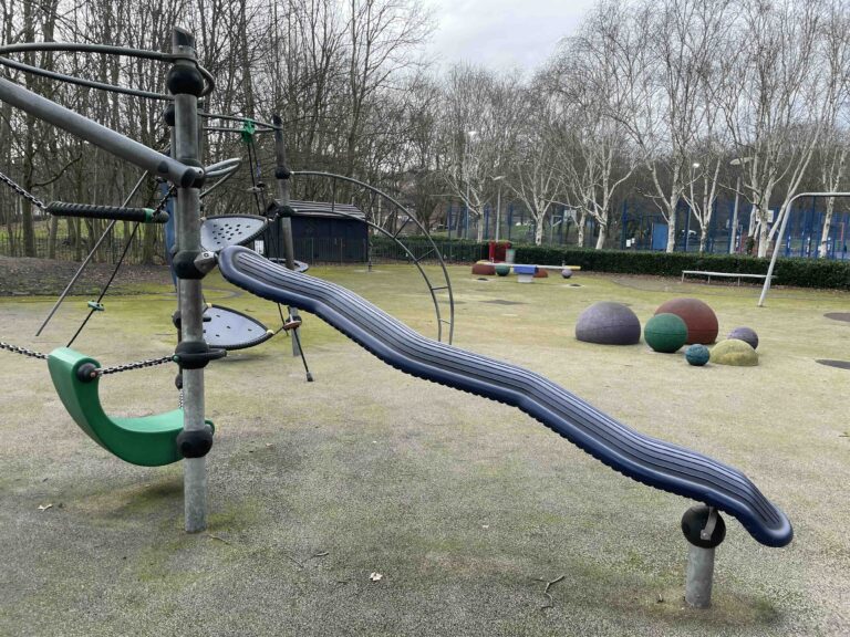 elthorne park playground in Islington London