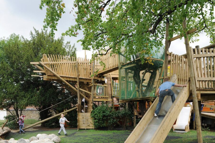 Kilburn Grange Park, London