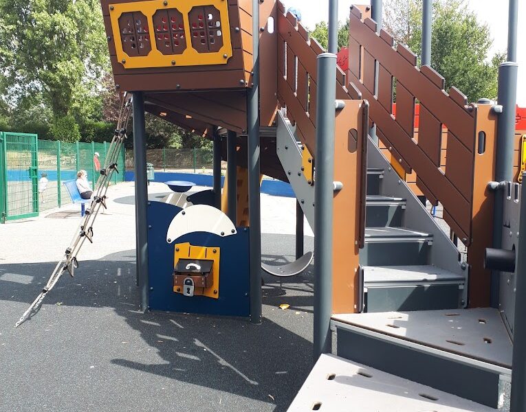 Winn’s Common Playground And Paddling Pool In London
