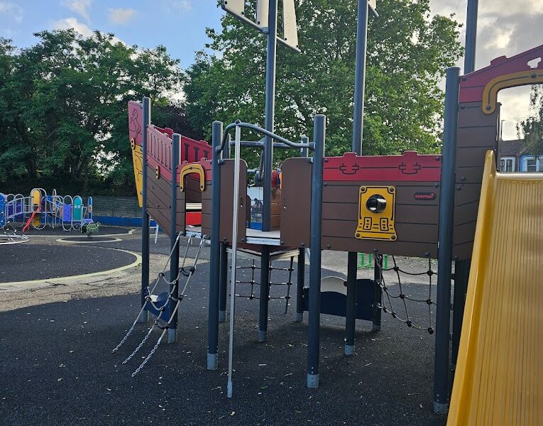 Winn’s Common Playground And Paddling Pool In London