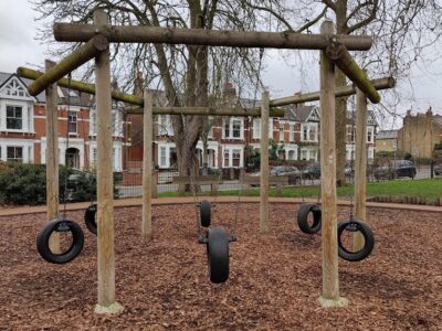 queens-park-playground1